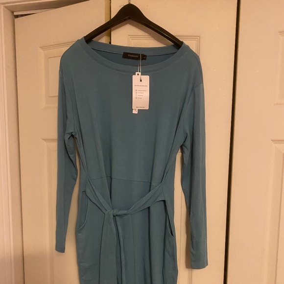 Casual t-shirt dress - Picture 1 of 4